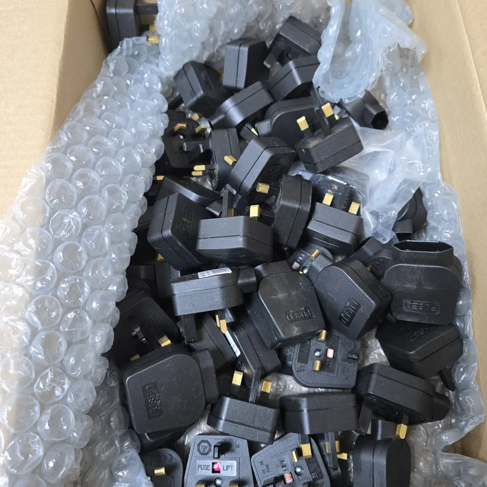 BOX OF APPROXIMATELY 40 EURO ADAPTER PLUGS