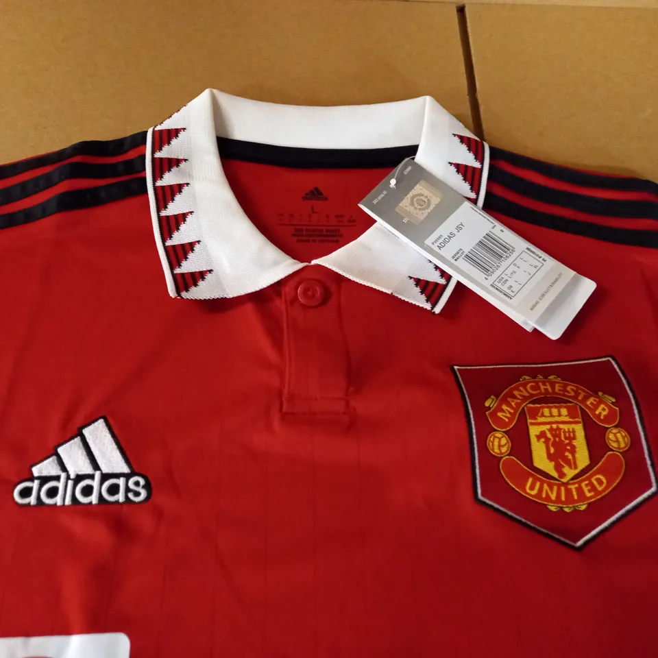 MANCHESTER UNITED FOOTBALL SHIRT - L