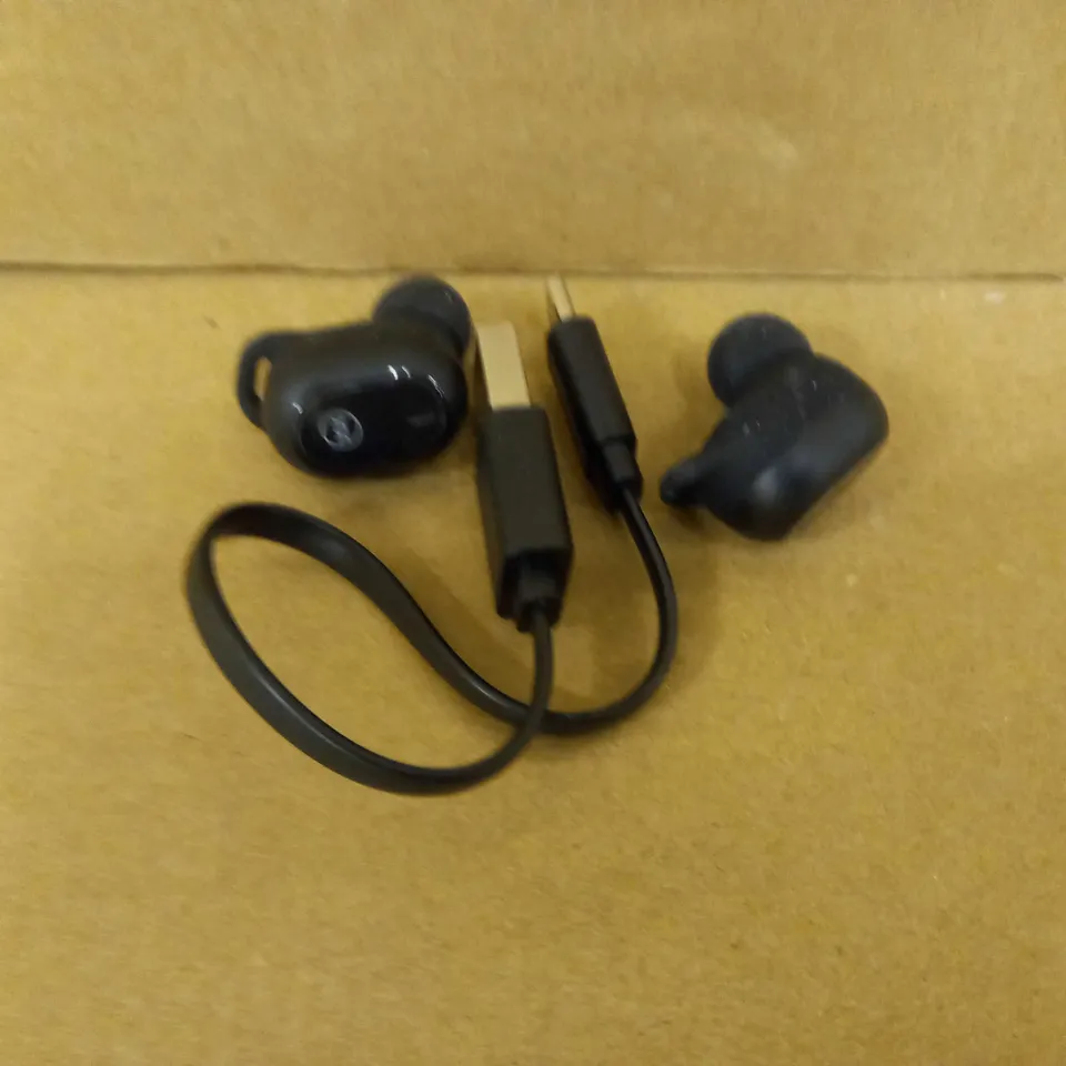 MIXX STREAMBUDS DOTS TRUE WIRELESS EARBUDS
