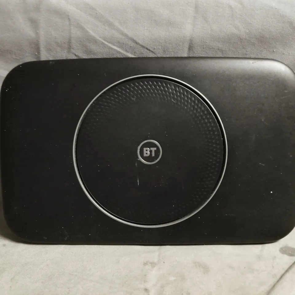 BT SMART HUB 2 WI-FI ROUTER IN BLACK