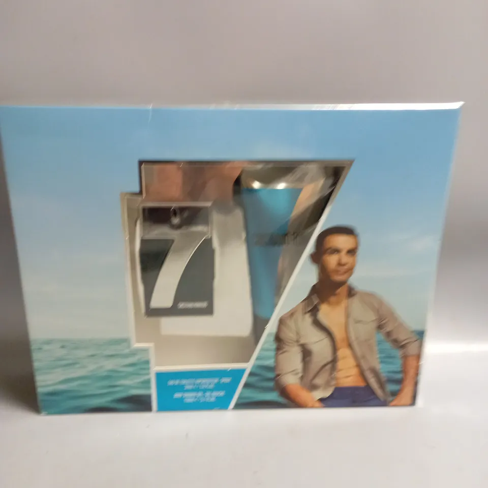 BOXED CRISTIANO RONALDO 7 EAU DE TOILETTE SPRAY 30ML AND SHOWER GEL 150ML GIFT SET