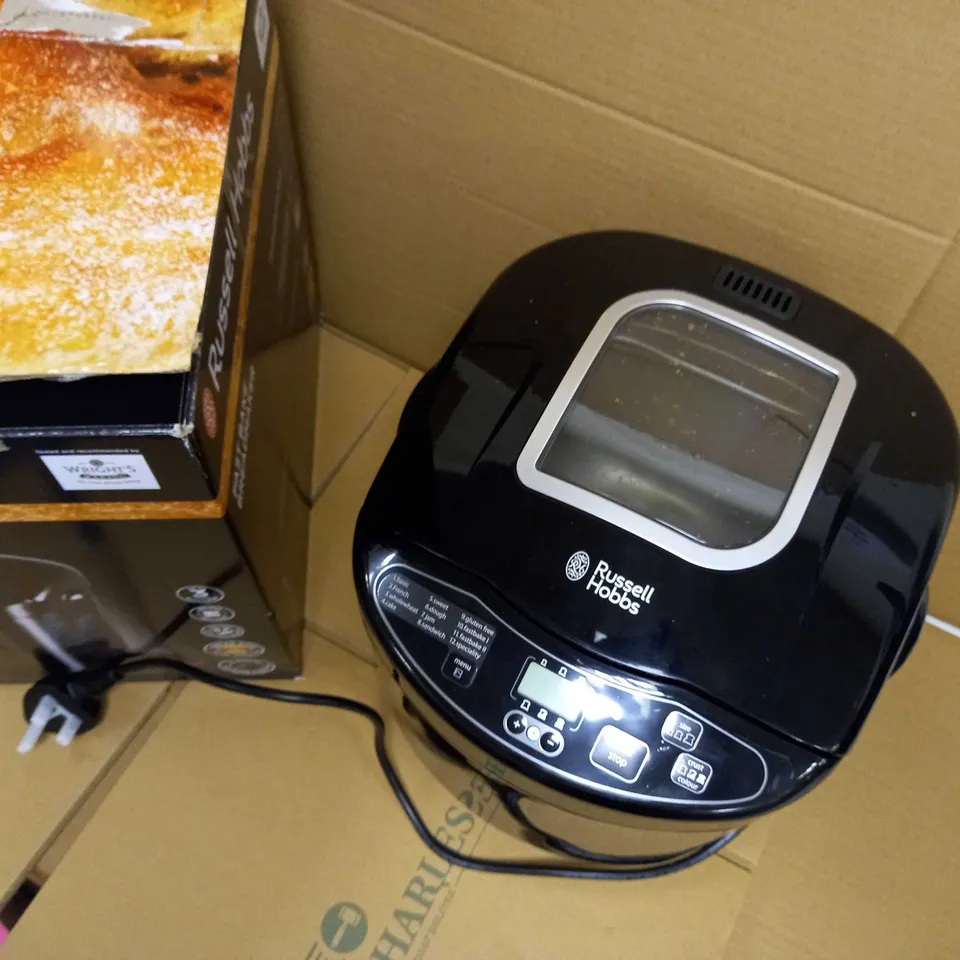 RUSSELL HOBBS COMPACT FAST BREADMAKER
