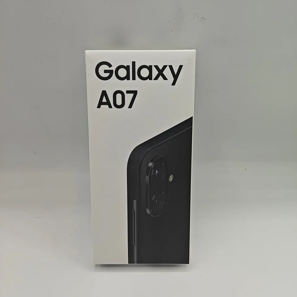 BOXED SAMSUNG GALAXY A07 4/64GB IN BLACK - SM-A075F