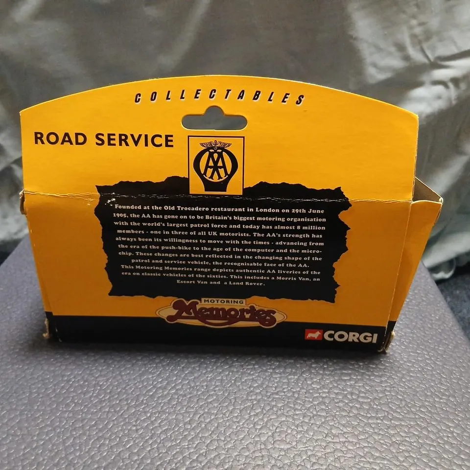 CORGI MEMORIES AA ROAD SERVICE DIE-CAST PICKUP TRUCK – BOXED (61210)