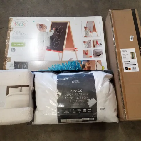 PALLET CONTAINING APPROXIMATELY 31 PRODUCTS INCLUDING WOODEN 2-IN-1 EASEL, DUVET SET, 7FT FLOCKED SLIM TREE & PILLOWS 