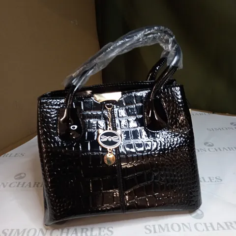 BLACK UNBRANDED LEATHER HANDBAG