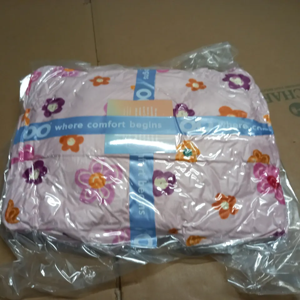 BAGGED THE OODIE COSY BLANKET  - SIZE UNSPECIFIED