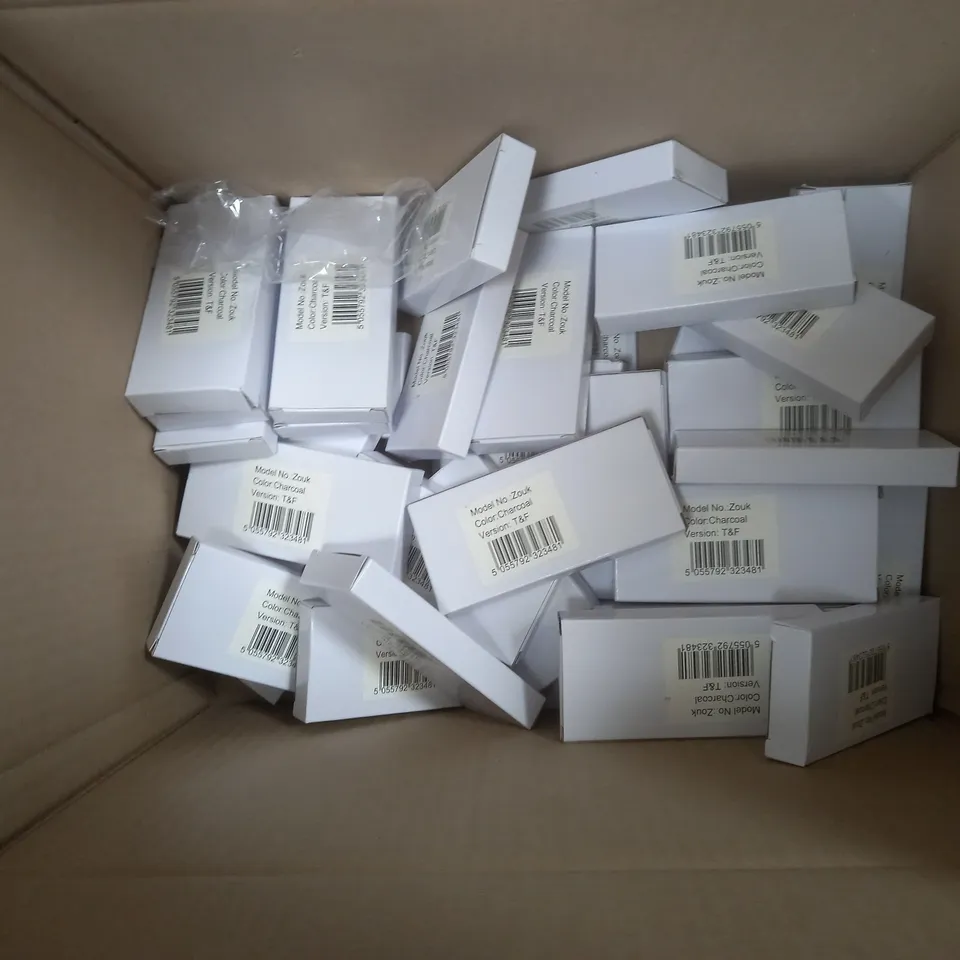 BOX OF APPROX. 30 ASSORTED NOKIA 3310 3G DISPLAY PHONE