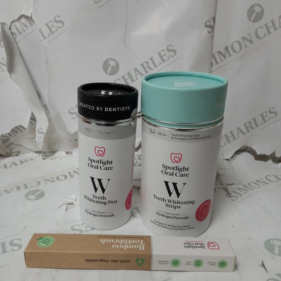 TEETH WHITENING GIFT SET