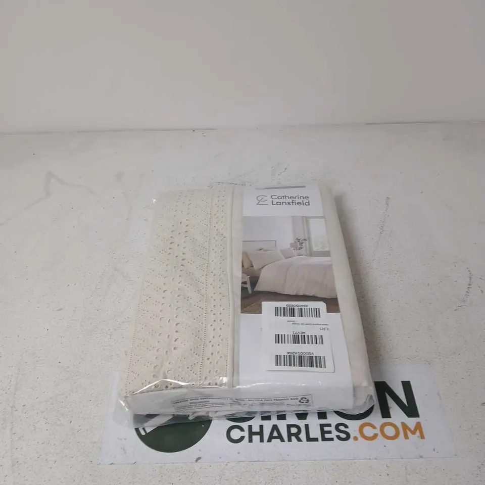 CATHERINE LANSFIELD DOUBLE DUVET SET FULLY REVERSIBLE