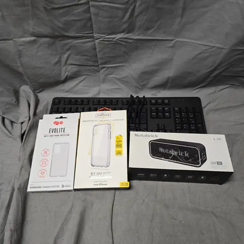BOX OF APPROX 15 ASSORTED ELECTRICAL ITEMS & ACCESSORIES TO INCLUDE - PHONE CASES - WIRELESS SPEAKER - KEYBOARD - ETC