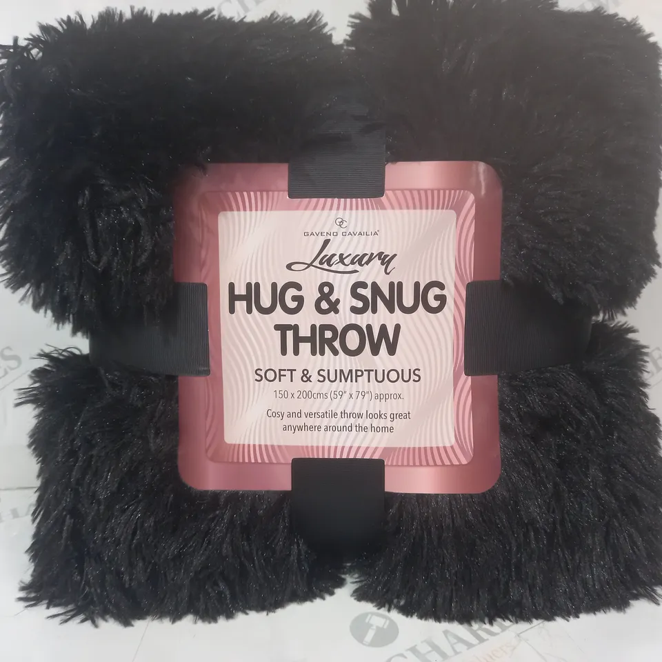 GAVENO CAVAILIA LUXURY HUG & SNUG THROW IN BLACK