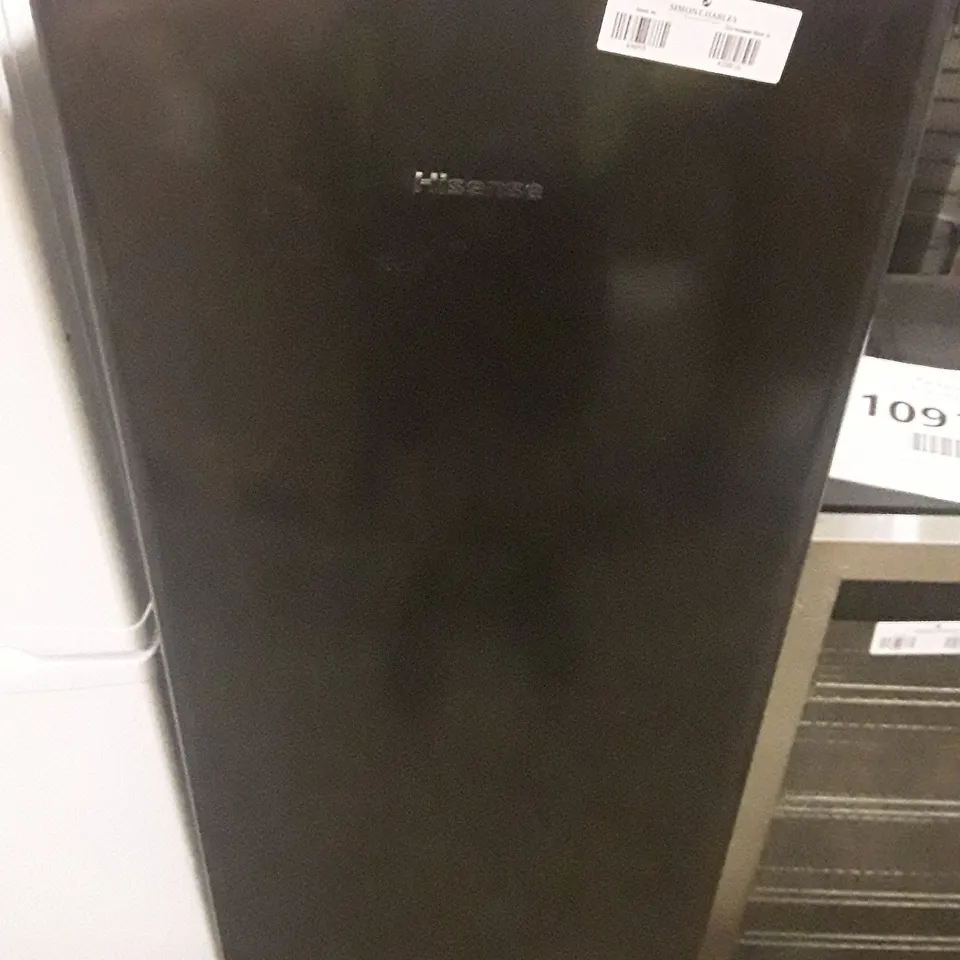 HISENSE RR220D4ABF 52CM FREESTANDING RETRO FRIDGE - UNPROCESSED RAW RETURN