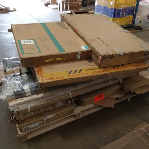 PALLET OF ASSORTED INCOMPLETE DESIGNER FURNITURE AND FURNITURE PARTS