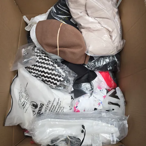 LARGE BOX OF APPROXIMATELY 20 ASSORTED CLOTHING ITEMS IN VARIOUS SIZES, STYLES AND COLOUR