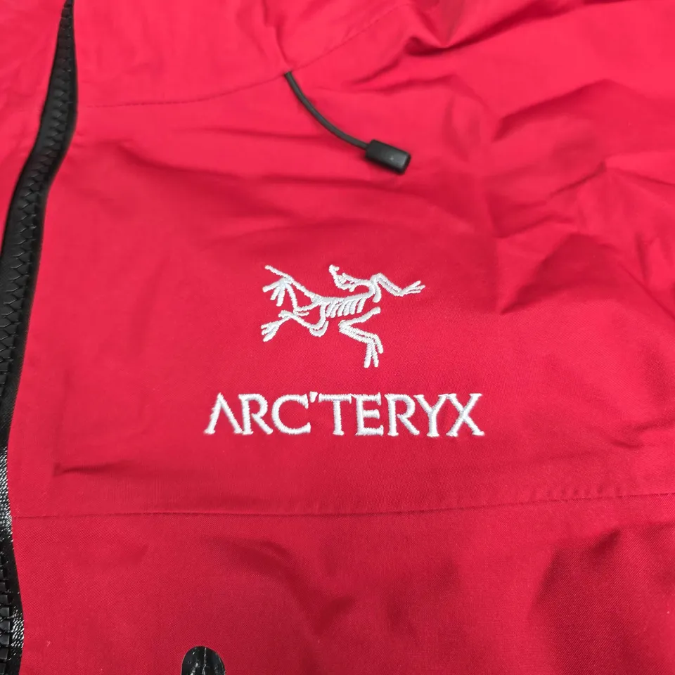 ARC'TERYX GORE-TEX PRO FULL ZIP JACKET - SIZE S