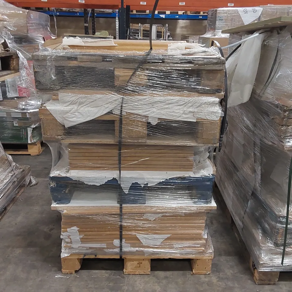 PALLET OF LARGE QUANTITY OF KITCHENS/BEDROOM REPLACEMENT CABINET DOOR/DRAWER/END PANELS IN ASSORTED SIZES