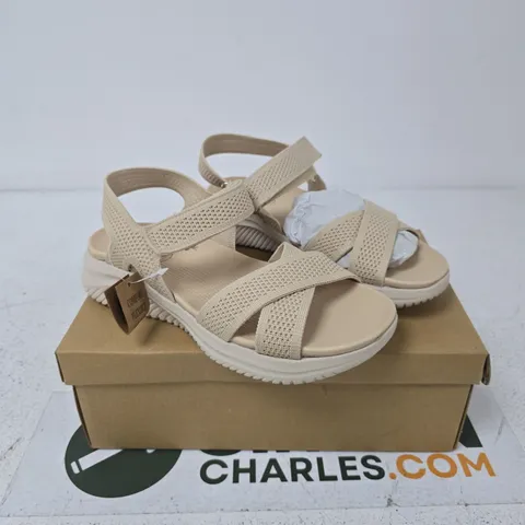 LIFESTYLE BY CUSHION-WALK STEPH BEIGE SANDALS – UK 4