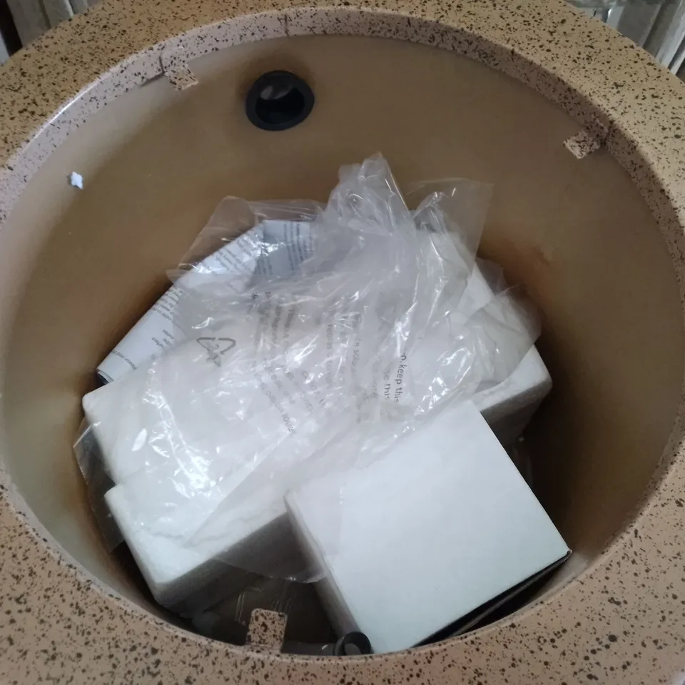 BOXED LED WATER FOUNTAIN