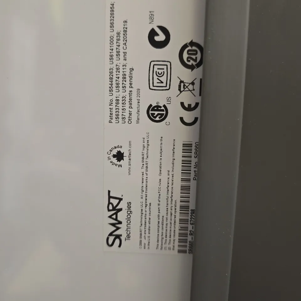 SMART TECHNOLOGIES INTERACTIVE WHITEBOARD PANEL – BACK VIEW