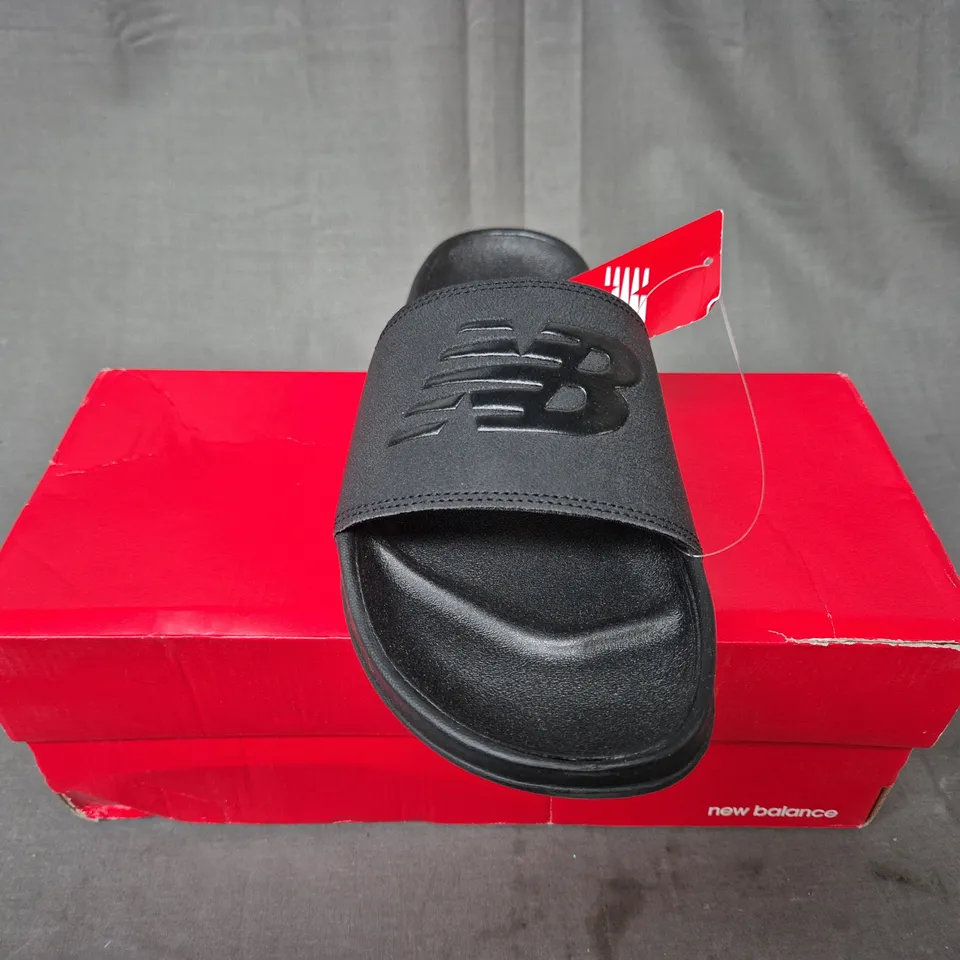 BOXED NEW BALANCE BLACK SLIDERS - UK 7