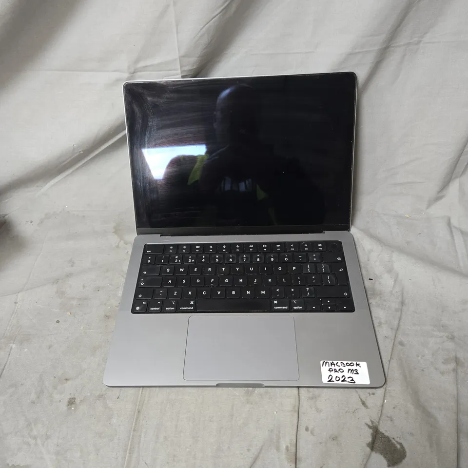 APPLE MACBOOK PRO SPACE GRAY LAPTOP – BOXED (M3 2023)