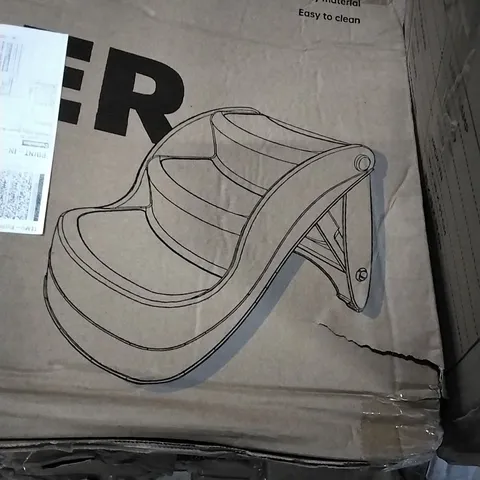 BOXED PET LADDER
