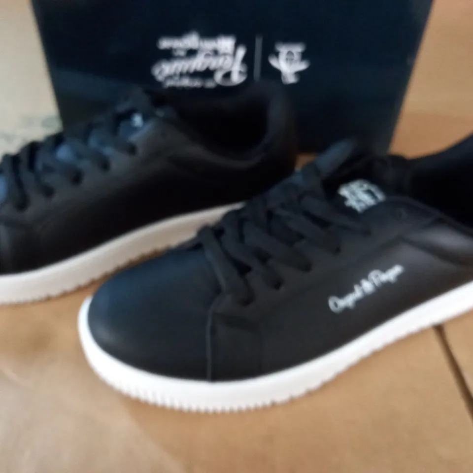 PAIR OF PENGUIN ORIGINAL WIDE FIT FLATFORM TRAINERS - UK 9