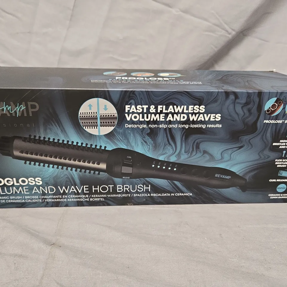 REVAMP PROGLOSS VOLUME & WAVE HOT BRUSH – BOXED