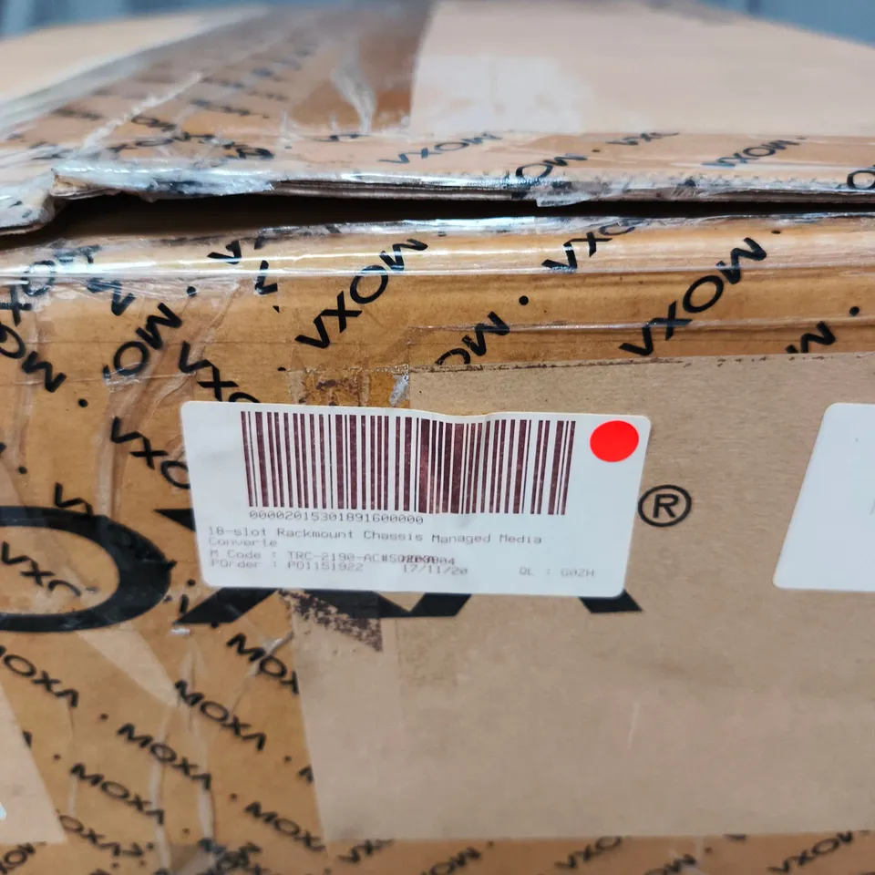 MOXA 18-SLOT RACKMOUNT CHASSIS – MANAGED MEDIA CENTER (BOXED, WITH DOCS)