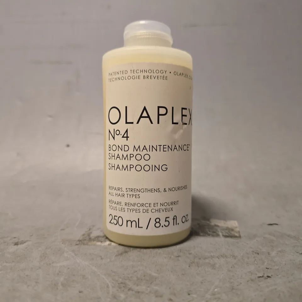 OLAPLEX N'4 BOND MAINTENANCE SHAMPOO 