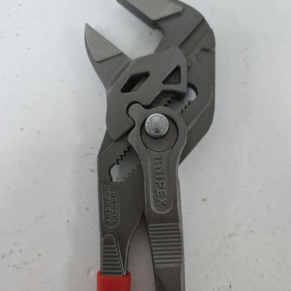 KNIPEX ADJUSTABLE PLIERS (WATER PUMP PLIERS) – RED HANDLES, MADE IN GERMANY