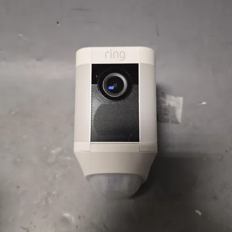 BOXED RING SPOTLIGHT CAM