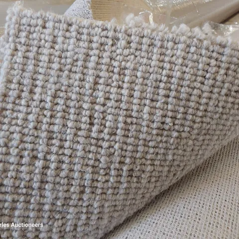ROLL OF QUALITY FLAXEN CLASSIC CARPET APPROXIMATELY 5M Γ 4.66M