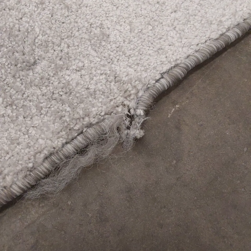 CAMBRIDGE RUG  - GREY // SIZE: 300 X 400cm