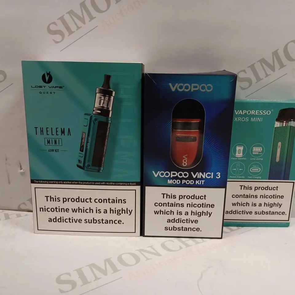 LOT OF APPROXIMATELY 25 ASSORTED E-CIGARETTES AND LIQUIDS TO INCLUDE LOST VAPE QUEST THELEMA MINI, VOOPOO VINCI 3 MOD, VAPORESSO XROS MINI, ETC