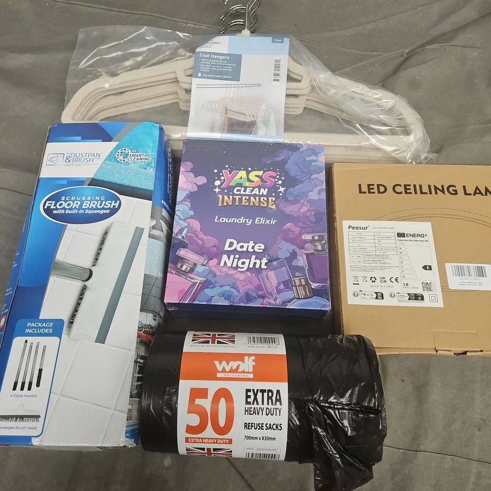 APPROXIMATELY 15 ASSORTED HOUSEHOLD PRODUCTS TO INCLUDE LED CEILING LAMP, YASS CLEAN INTENSE LAUNDRY ELIXIR, COAT HANGERS, ETC - COLLECTION ONLY