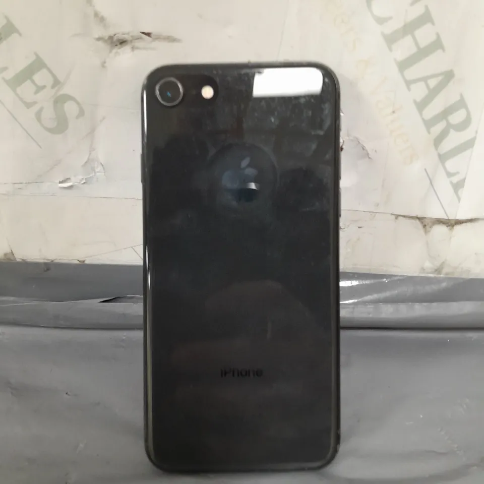 APPLE IPHONE 8 IN BLACK 