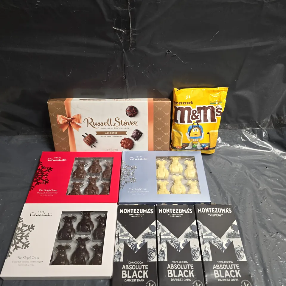 APPROXIMATELY 10 ASSORTED FOOD ITEMS TO INCLUDE -M&M'S, HOTEL CHOCOLAT AND RUSSELL STEVEN