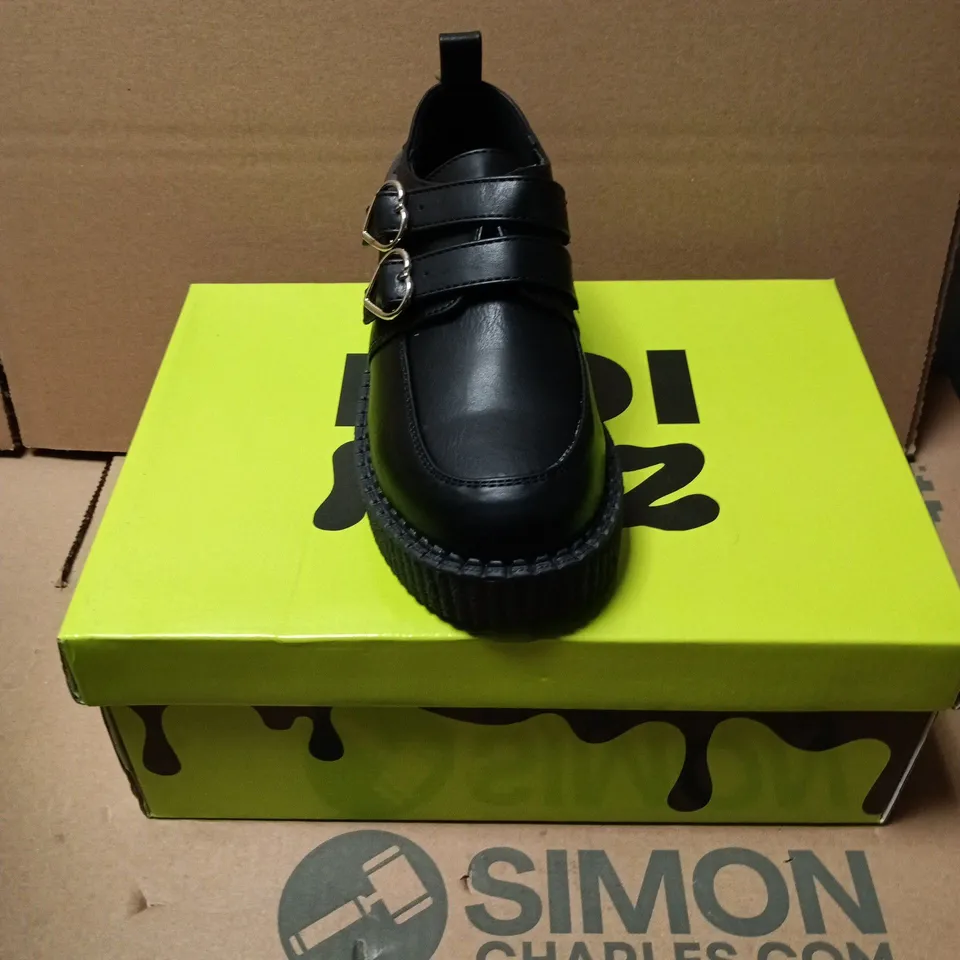 BOXED PAIR OF KOI KIDZ DREAM ADVENTURES KIDZ CHUNKY SHOES IN BLACK - SIZE 13