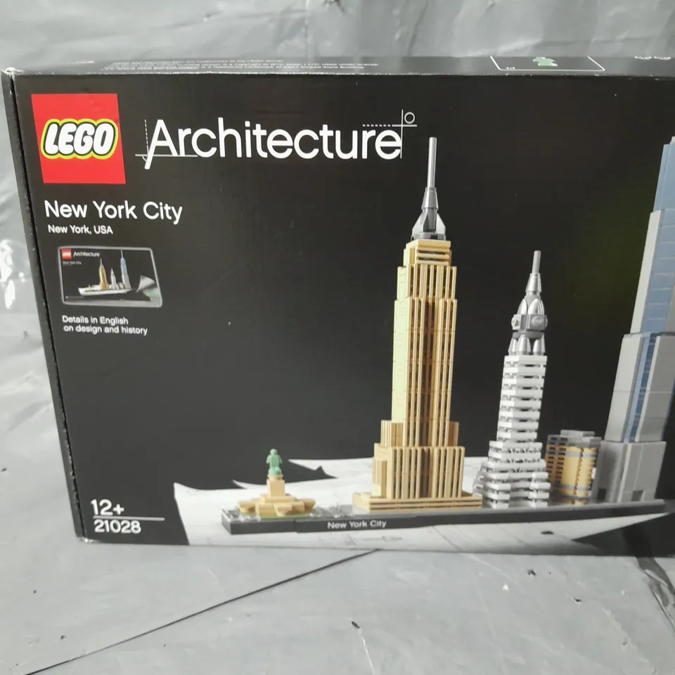 BOXED LEGO ARCHITECTURE NEW YORK CITY - 21028