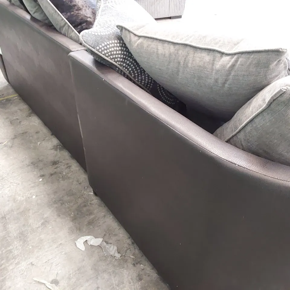 DESIGNER CORNER GROUP WITH REVERSIBLE SCATTER CUSHIONS BLACK FAUX LEATHER & GREY FABRIC 