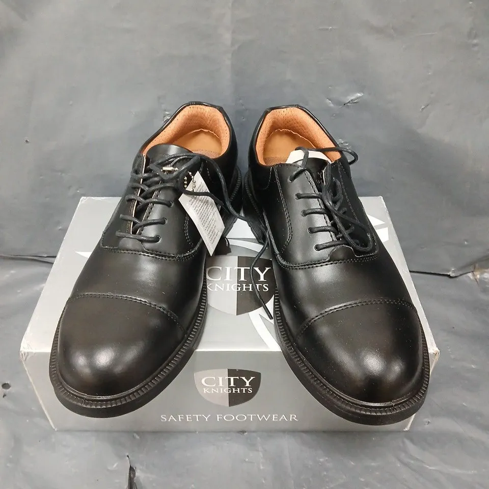 BOXED PAIR OF STERLING LEATHER SAFETY SHOES IN BLACK - 9