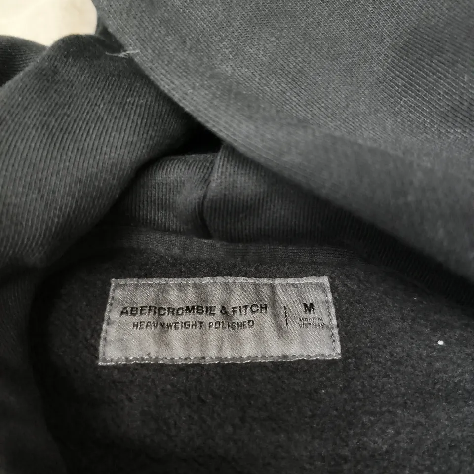ABERCROMBIE & FITCH HEAVYWEIGHT HOODIE – BLACK – SIZE M