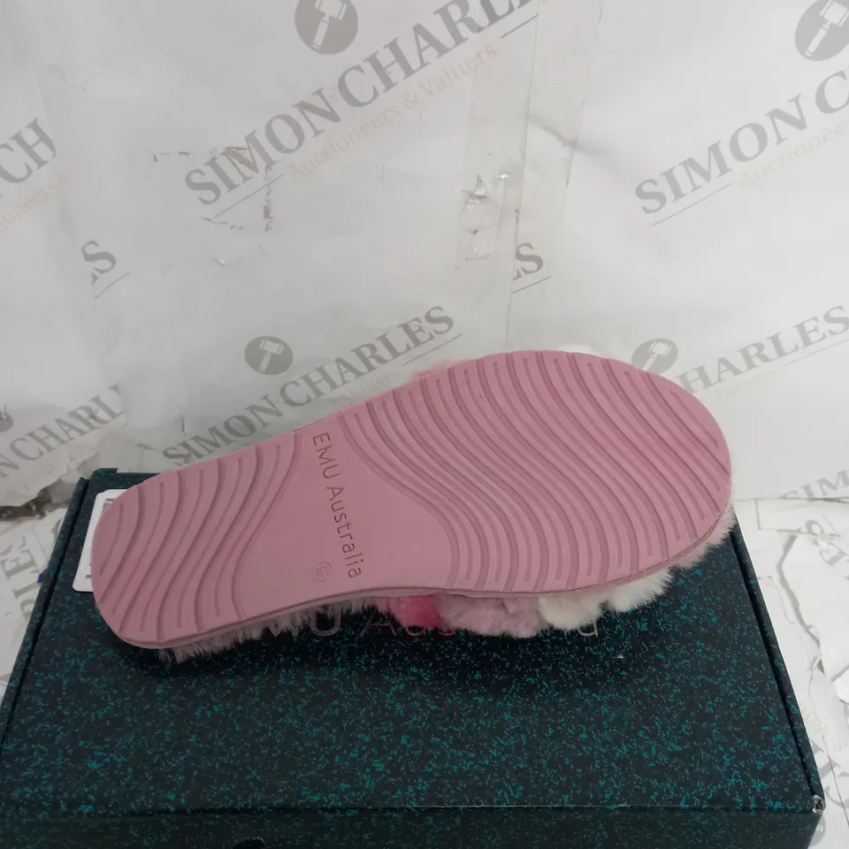 EMU AUSTRALIA BLUSH PINK SANDAL SIZE 5