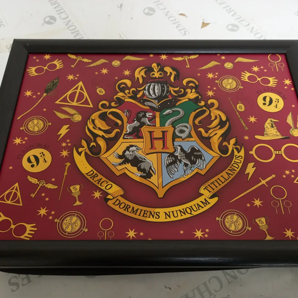XPRESSIONS HARRY POTTER LAP TRAY - 63535