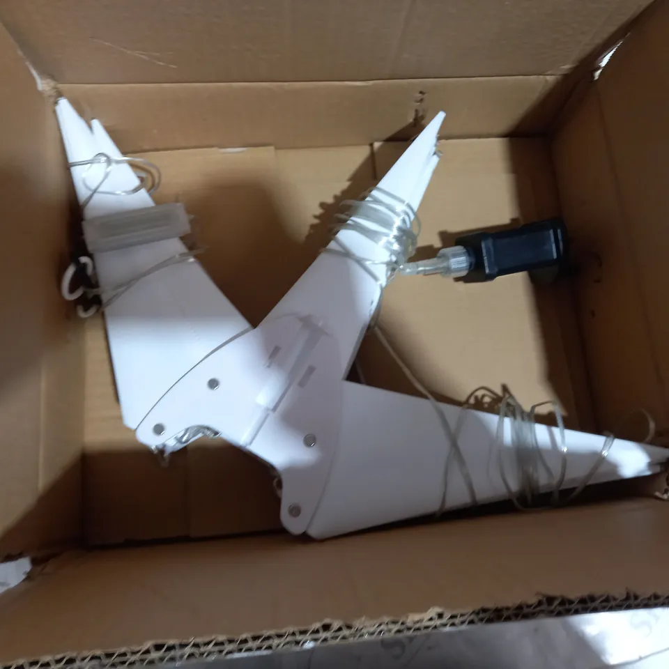 DECORATIVE LED STAR WITH ILLUMINATION