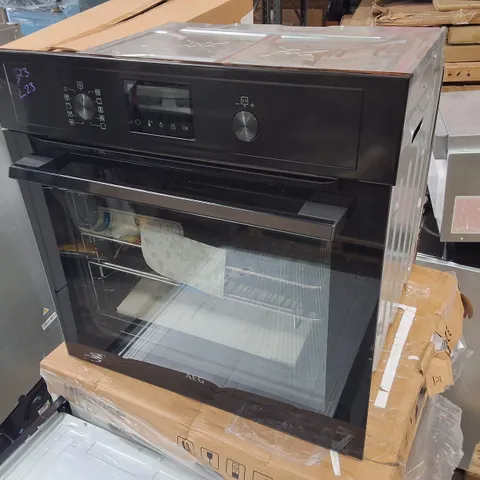 AEG 3000 SURROUNDCOOK PYROLYTIC SELF CLEAN BUILT-IN OVEN