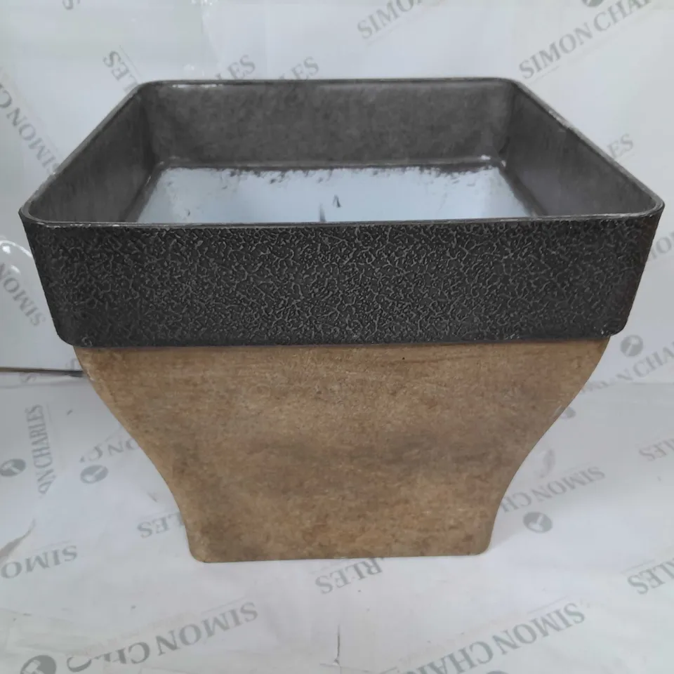 DIABLO SQUARE DROWN PLANTER 36CM RRP £23.99