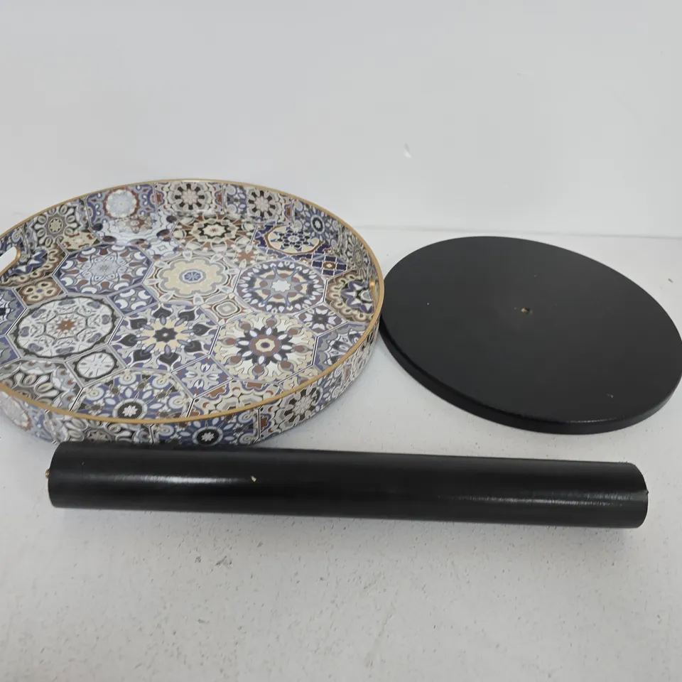 ROUND CERAMIC DECORATIVE LIDDED TRAY WITH MOSAIC TILE PATTERN – BLUE/CREAM